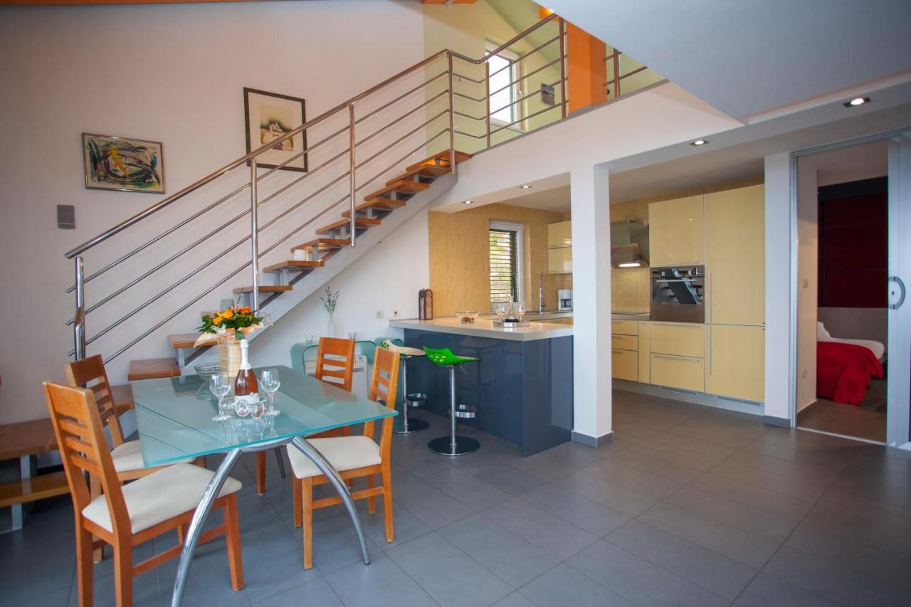 Villa Hills Макарска Екстериор снимка